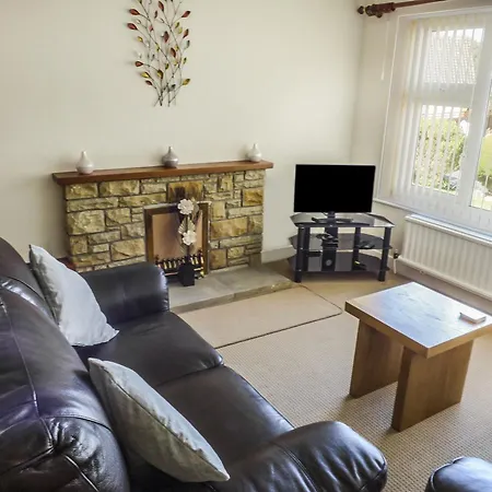 12 Hackness Drive * Scalby (North Yorkshire)